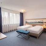 & Gaestehaus Luetten Klein Otel 3*