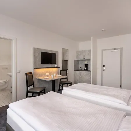 & Gaestehaus Luetten Klein 3*