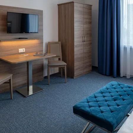 Hotel & Gaestehaus Luetten Klein