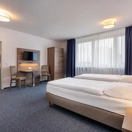 Hotel & Gaestehaus Luetten Klein Rostock
