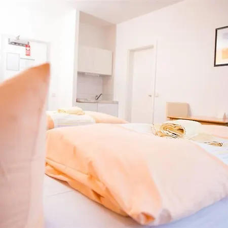 & Gaestehaus Luetten Klein Hotel