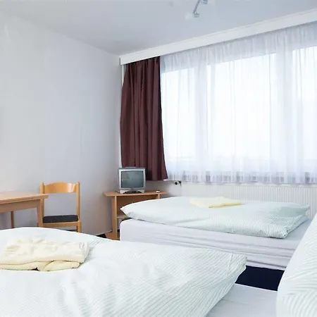 Hotel & Gaestehaus Luetten Klein Rostock