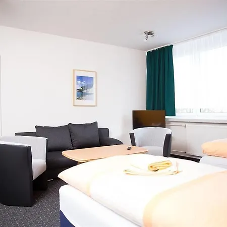 Hotel & Gaestehaus Luetten Klein