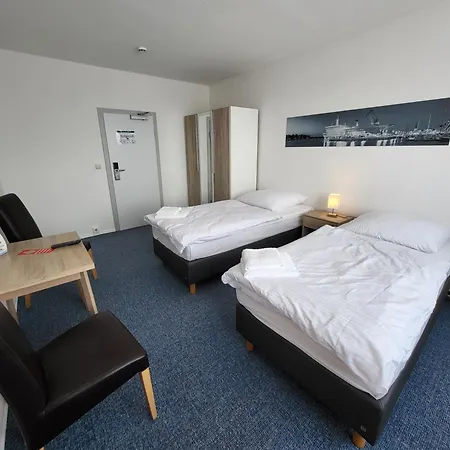 Hotel & Gaestehaus Luetten Klein 3*