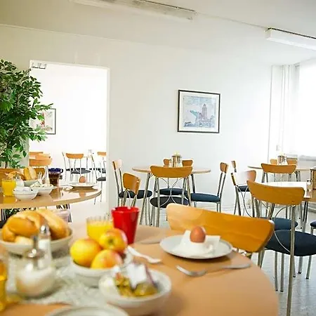 Hotel & Gaestehaus Luetten Klein 3*
