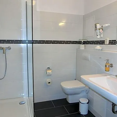 Hotel&gästehaus Lütten Klein 3* Rostock