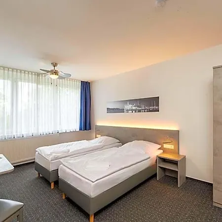 Hotel & Gaestehaus Luetten Klein