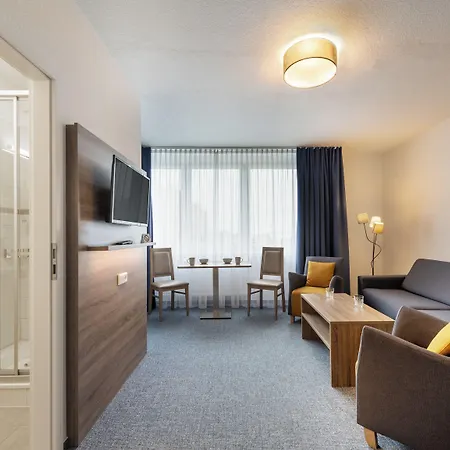 & Gaestehaus Luetten Klein ホテル 3*