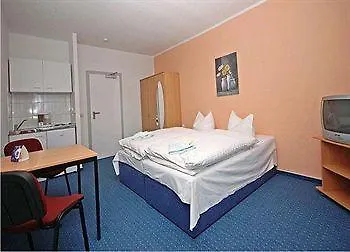 Hotel&gästehaus Lütten Klein 3*