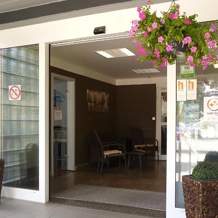 Hotel & Gaestehaus Luetten Klein