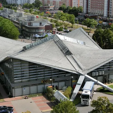 & Gaestehaus Luetten Klein מלון 3*