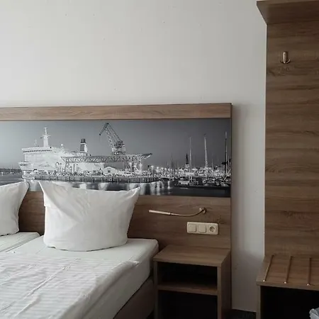 Hotel&gästehaus Lütten Klein 3*