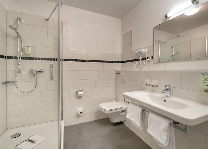 & Gaestehaus Luetten Klein 3* Rostock