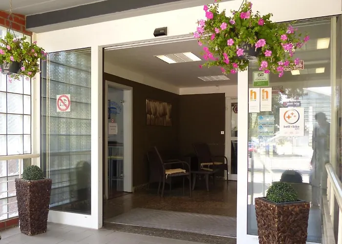 Hotel & Gaestehaus Luetten Klein